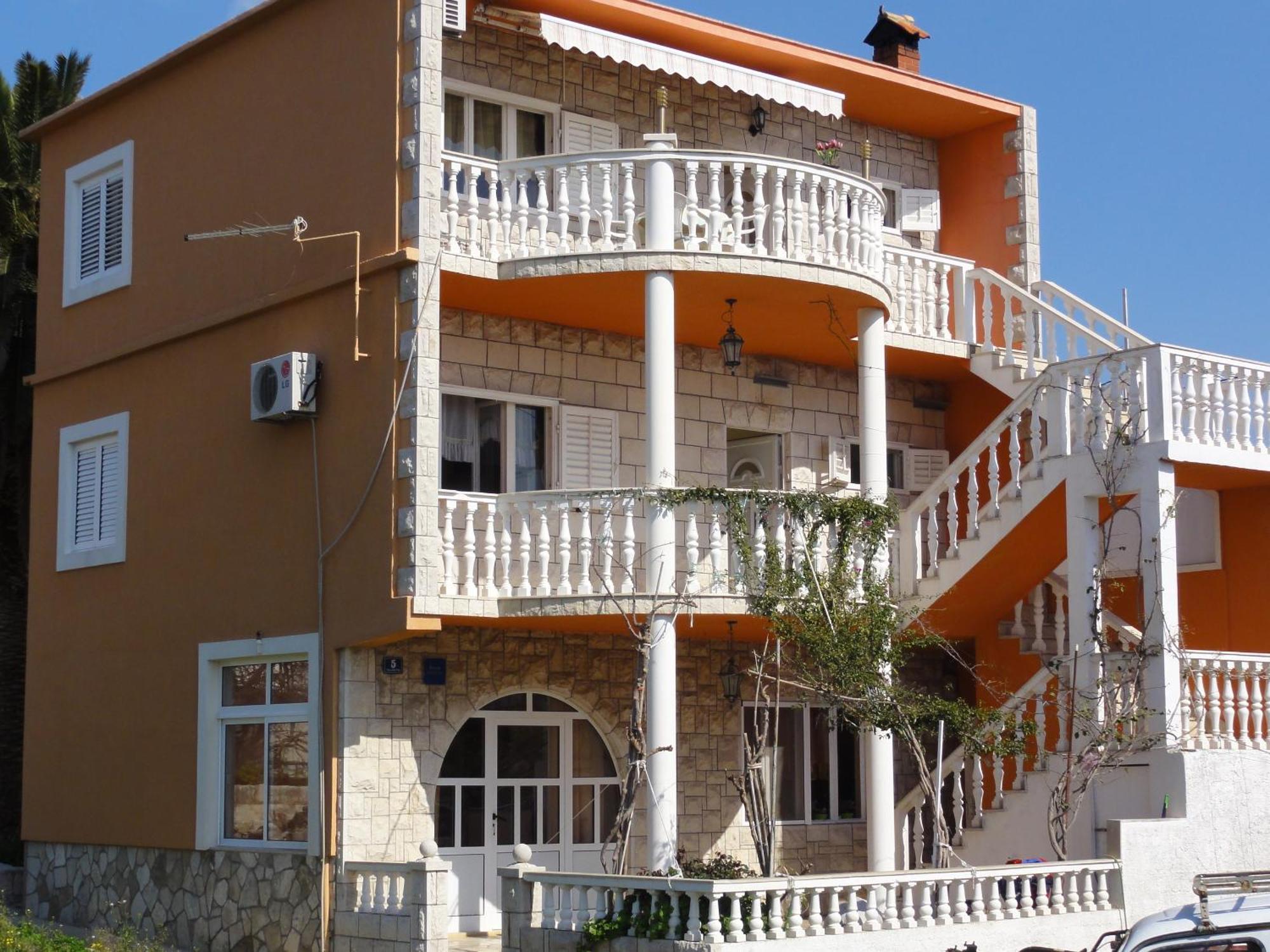 Apartmani Pavlovic Sućuraj Exterior foto