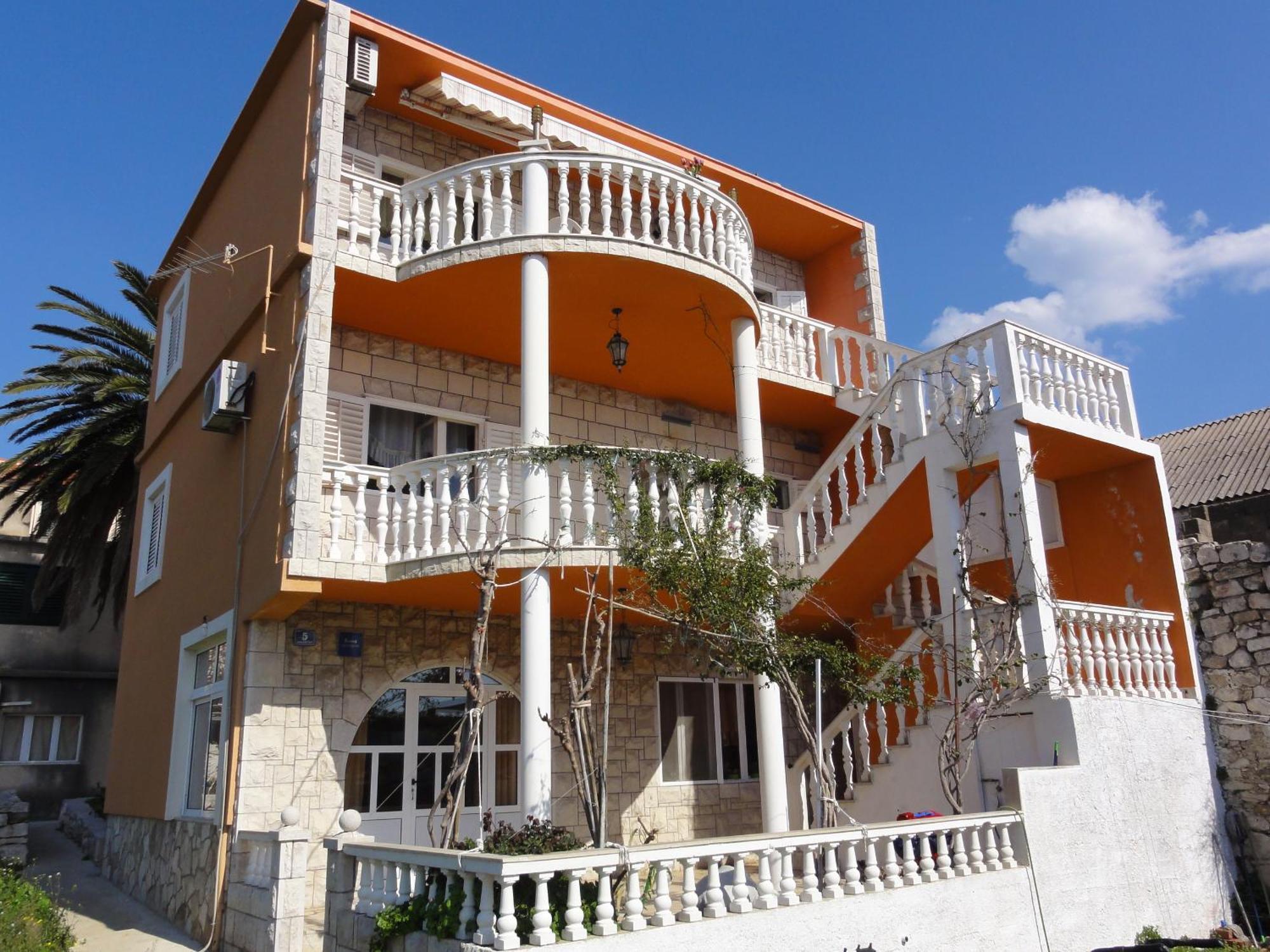 Apartmani Pavlovic Sućuraj Exterior foto