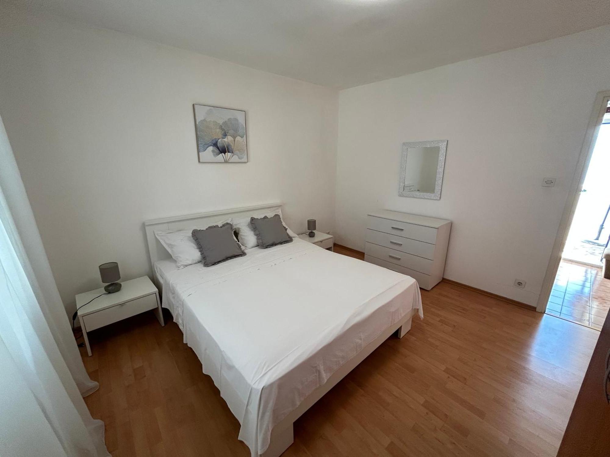 Apartmani Pavlovic Sućuraj Exterior foto