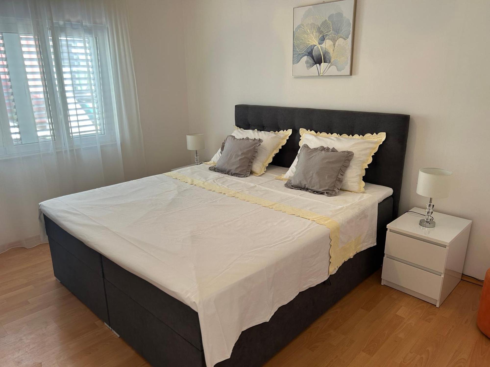 Apartmani Pavlovic Sućuraj Exterior foto