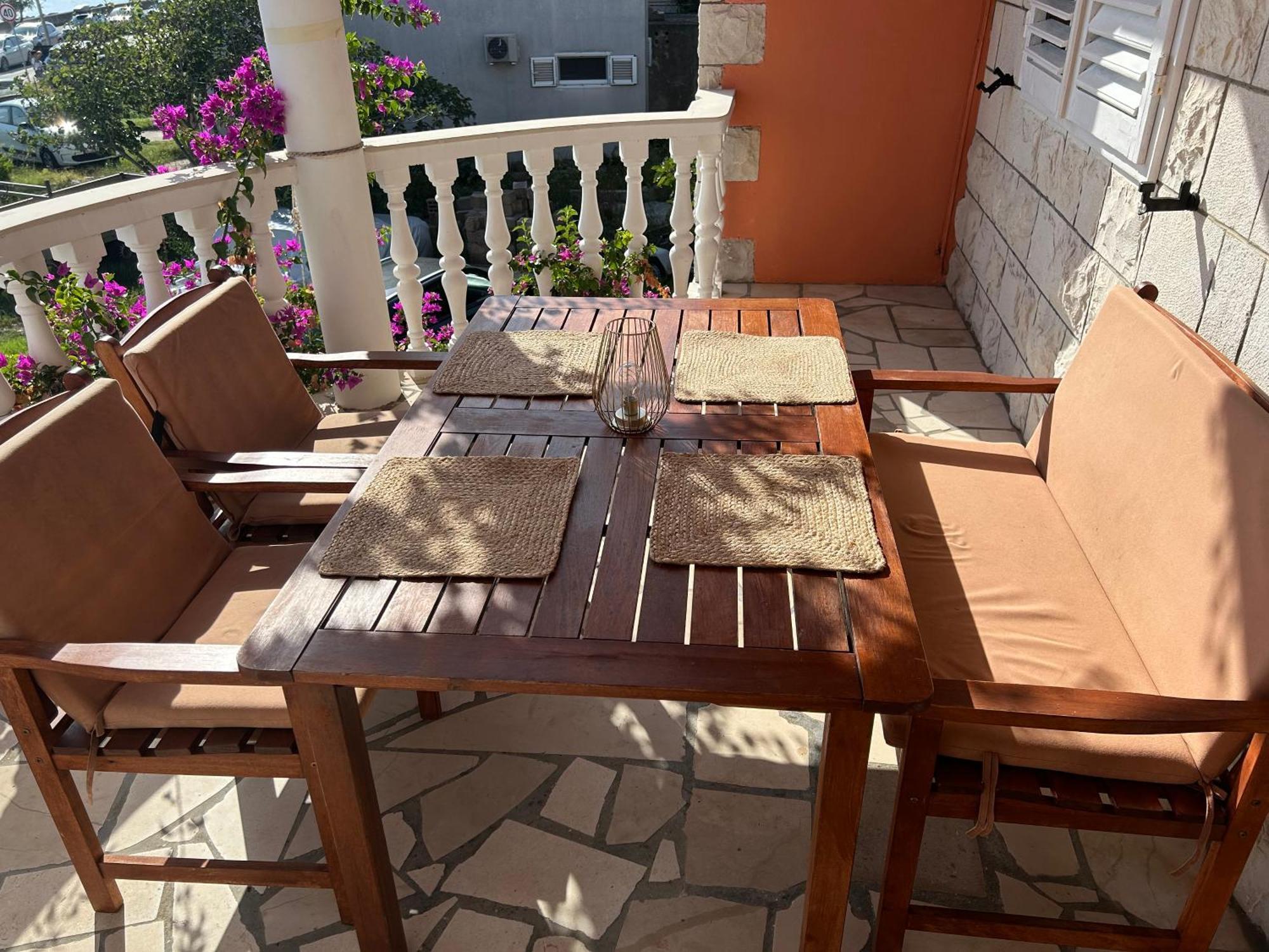 Apartmani Pavlovic Sućuraj Exterior foto