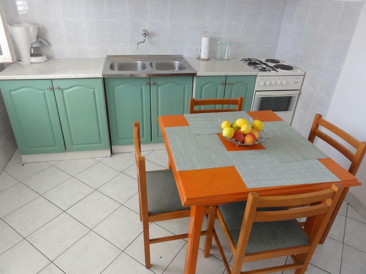 Apartmani Pavlovic Sućuraj Exterior foto